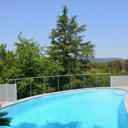 Belle Maison Avec Piscine Dans Les Hauteurs A Raphael ヴィラ *